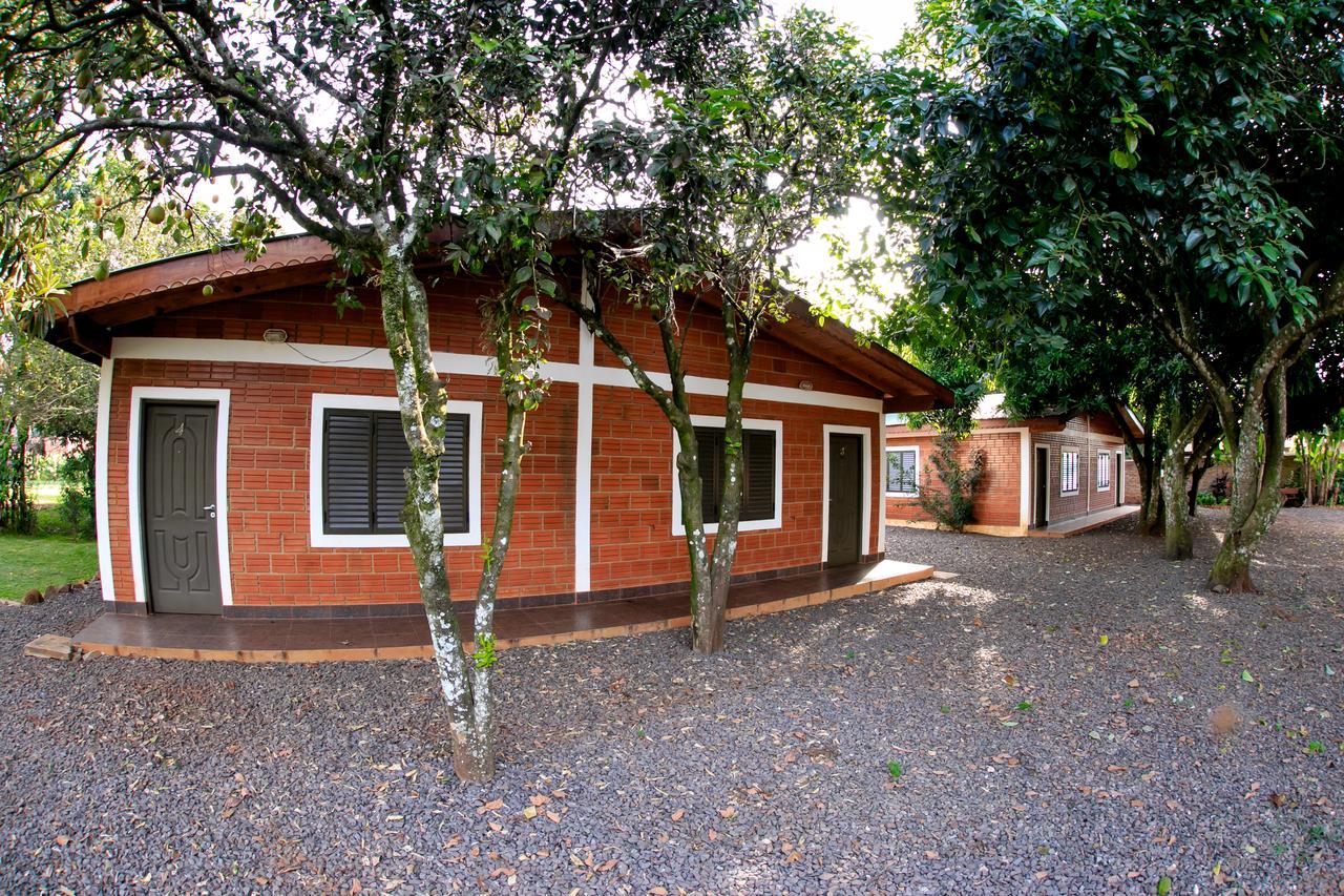 El Manantial De Iguazu Villa Puerto Iguazu Luaran gambar